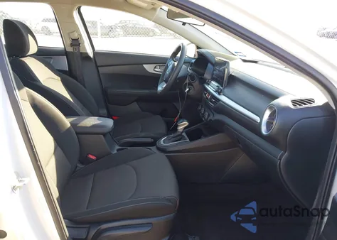 2024 Kia Forte Lxs z USA, uszkodzony, nr VIN 3KPF24AD7RE767734